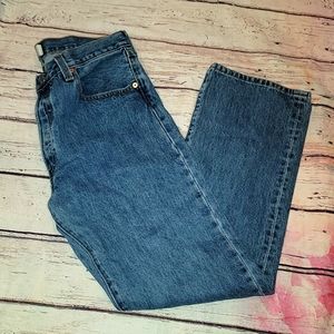 Levis 501 straight leg button fly
